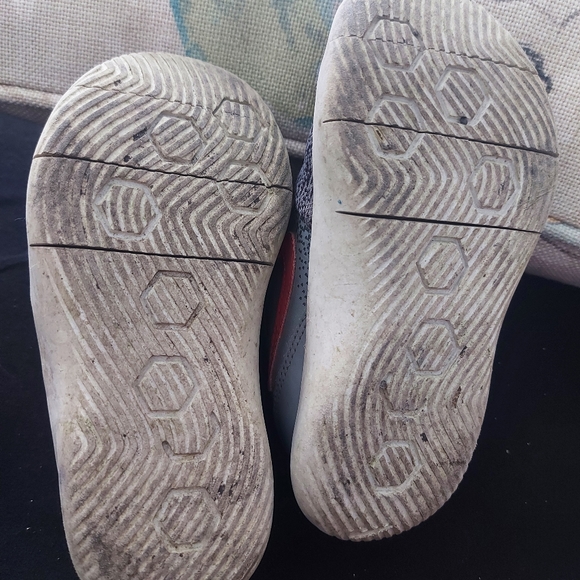 Nike kids shoes - Picture 3 of 4